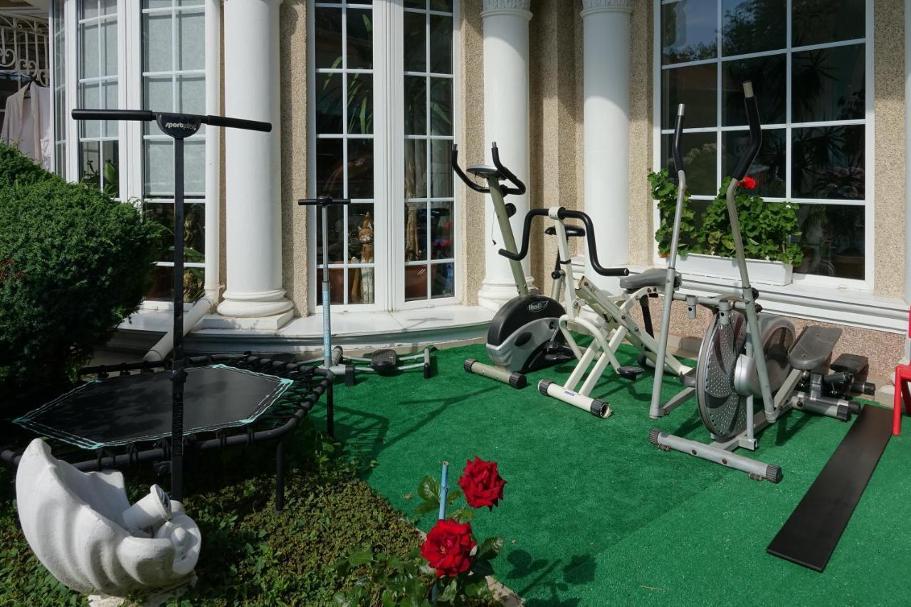White House Apartments Odessa Luaran gambar
