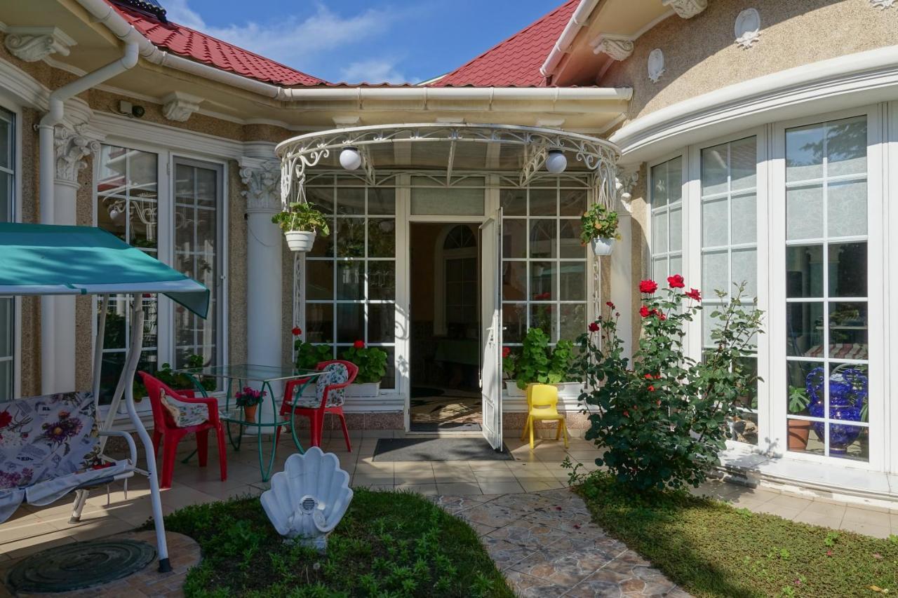 White House Apartments Odessa Luaran gambar
