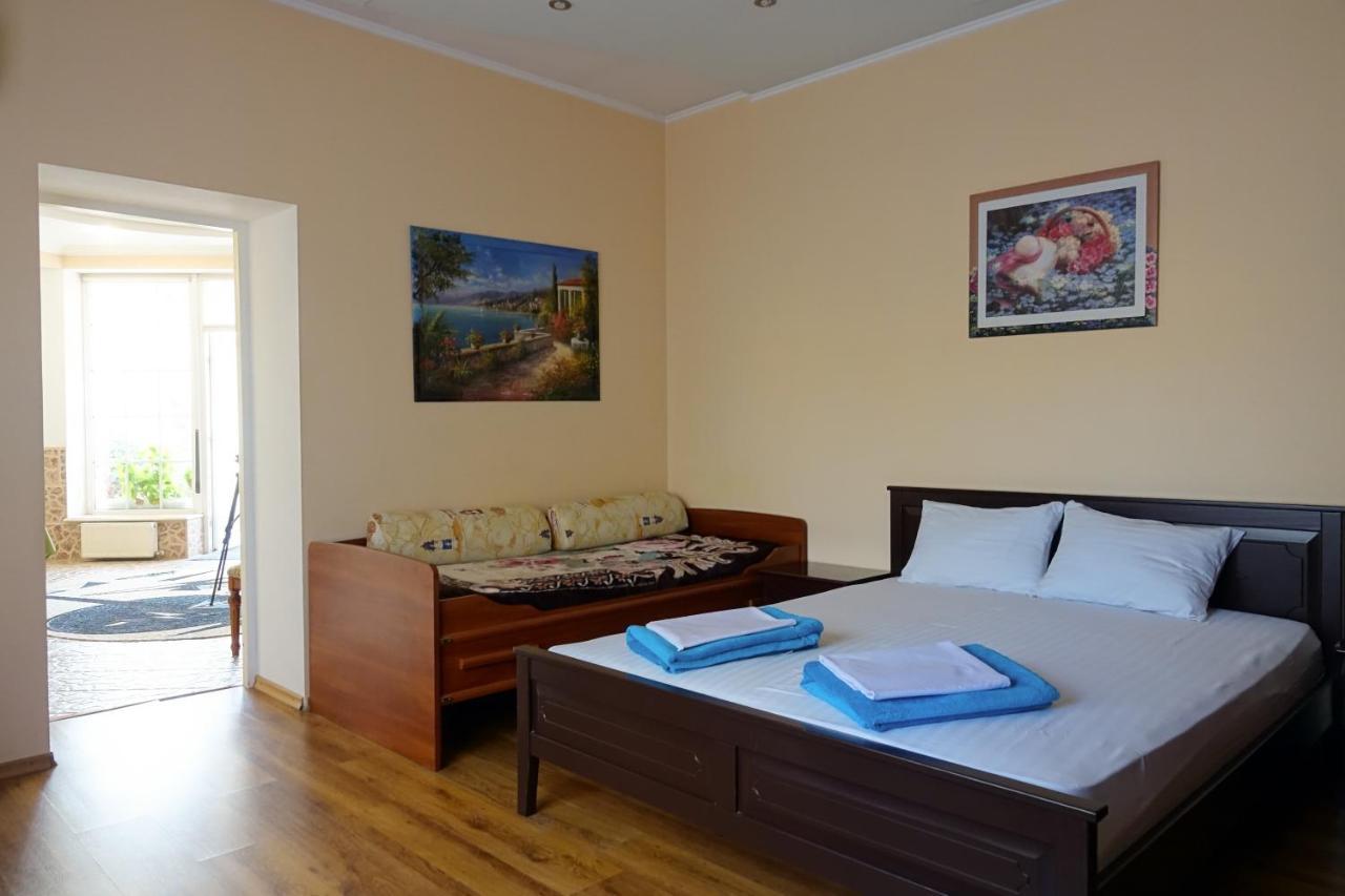 White House Apartments Odessa Luaran gambar