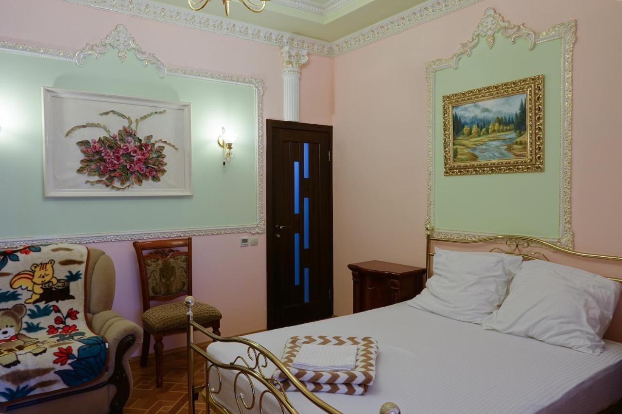 White House Apartments Odessa Luaran gambar